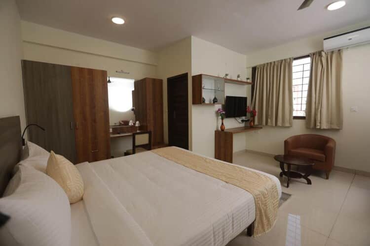 Why Stay at Blu The Hotel in Nagavara, Bengaluru. - 1